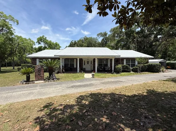 451 SE 136th Ave, Old Town, FL 32680