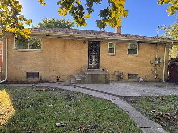 2nd image of 4349 Carolina St