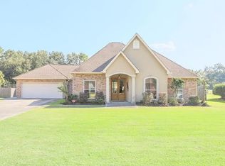 17656 Ridgewood Dr, Hammond, LA 70403