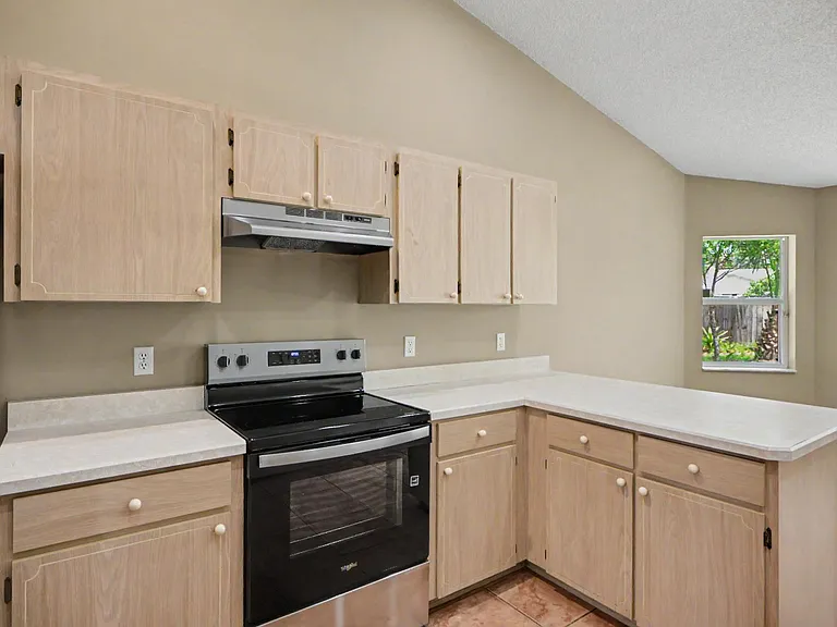 4 Foxhall Ct — Photo 11