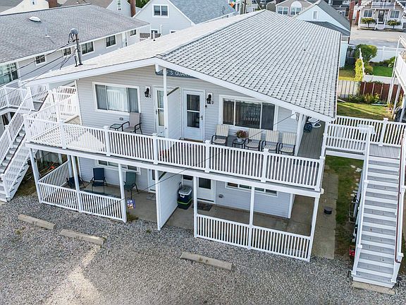 2nd image of 16 Whitten Street #4
