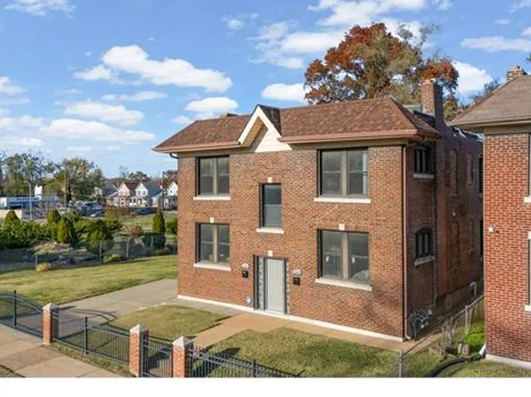 3843 Saint Ferdinand Ave, Saint Louis, MO 63113