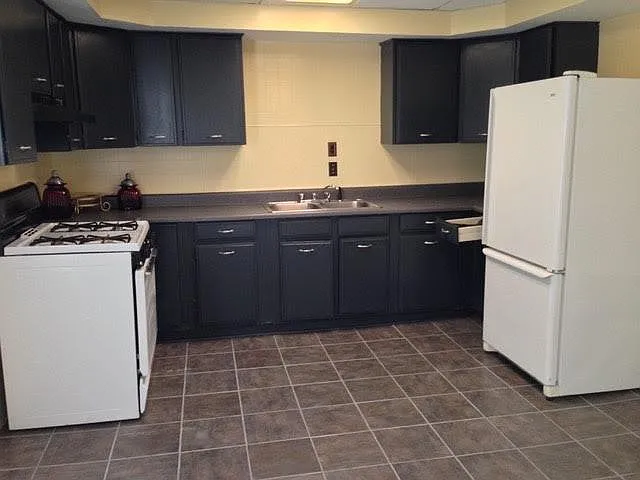 429 Castle St #HOUSE — Photo 6