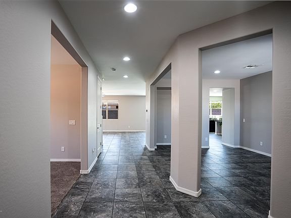 3rd image of 10511 W Odeum Ln