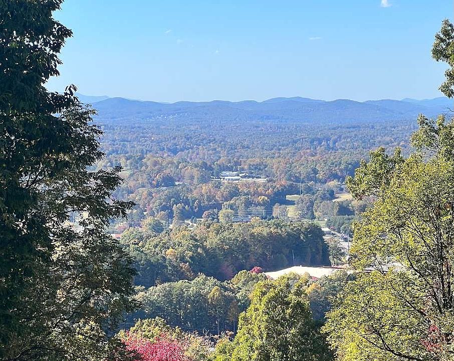 2nd image of L111 Summit Way
