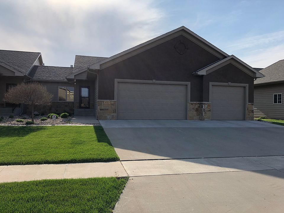 1st image of 8113 S Seven Oaks Dr