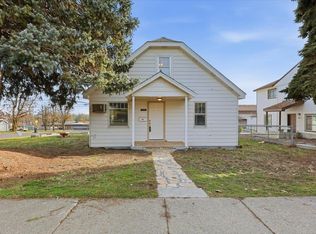 821 3rd St, Cheney, WA 99004