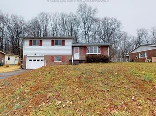 1108 Scenic Dr, Milton, WV 25541