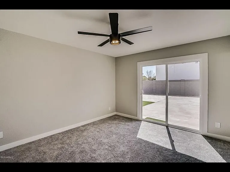 1045 E Carson Dr — Photo 13