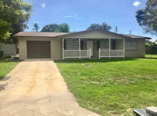 3496 Southern Pines Dr, Fort Pierce, FL 34982