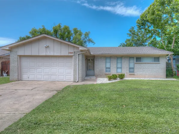 11945 E 37th Pl, Tulsa, OK 74146