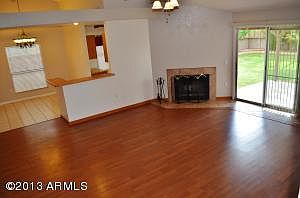 2nd image of 1332 N Rosemont