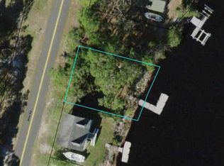 339 River Rd, Carrabelle, FL 32322