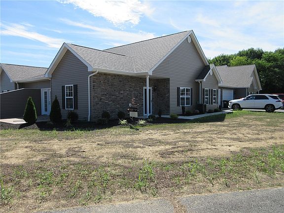 2nd image of 170 Clearwater Dr