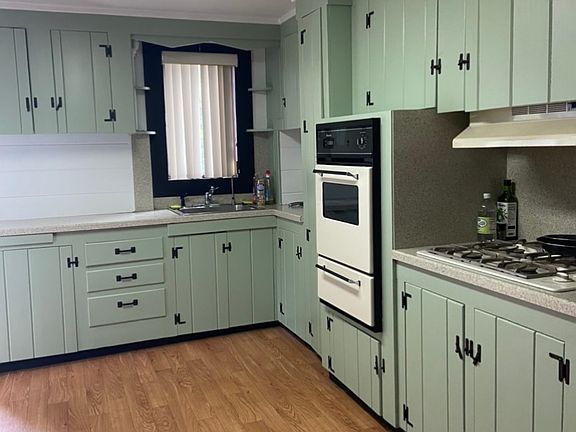 4th image of 187 Blackman St