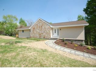 43 Dowling Dr, Ridgefield, CT 06877