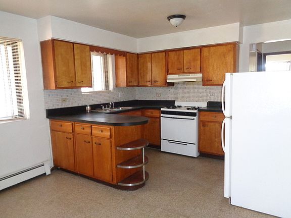 4th image of 8141 S Ingleside Ave APT 3E