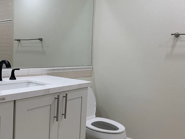 30 Desert Willow — Photo 6