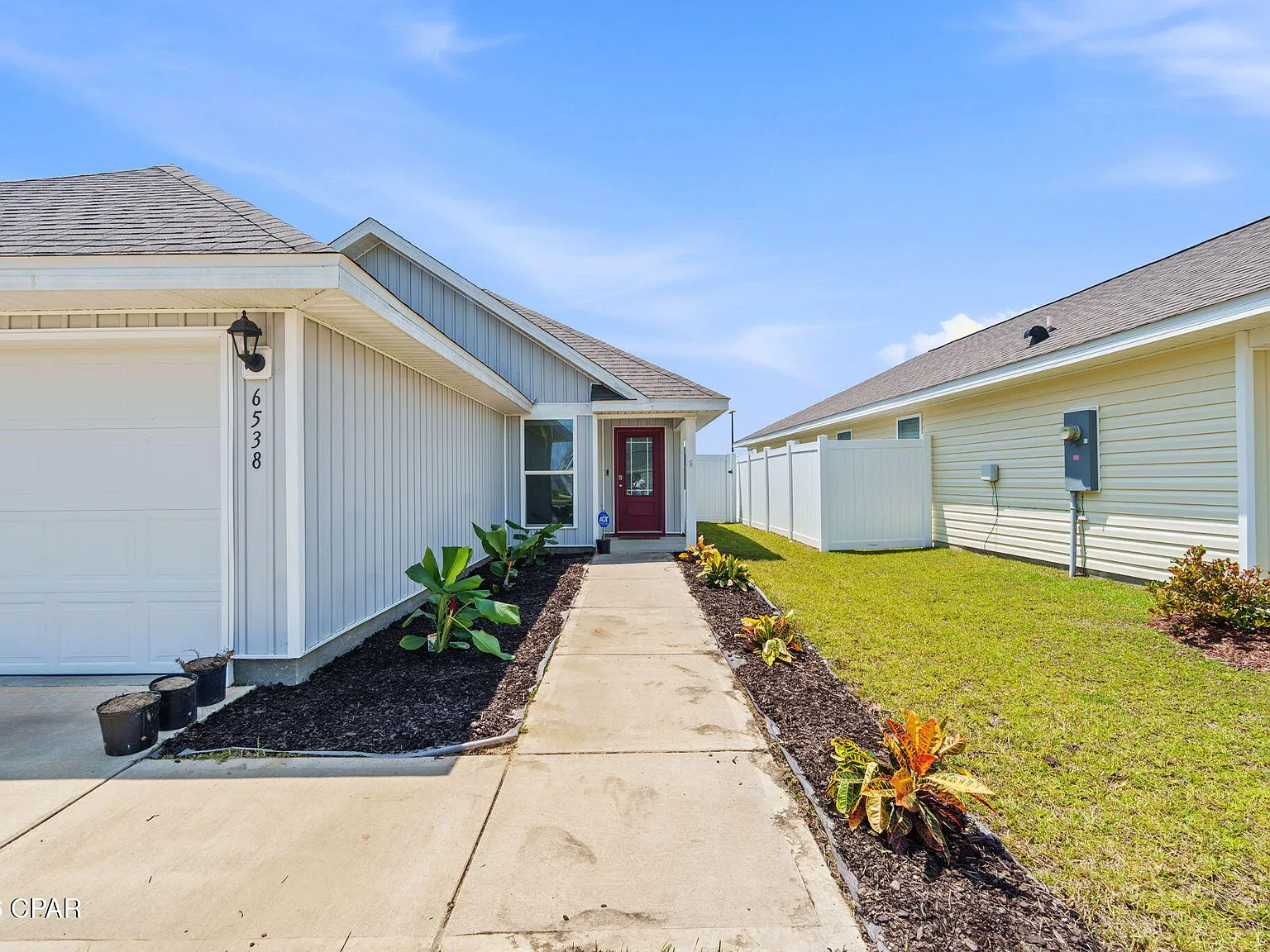 3 bed, 1427 sqft, $2,200 — Photo 4