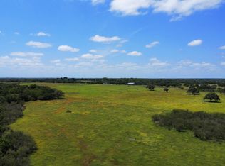 1922 County Road 407, Yoakum, TX 77995