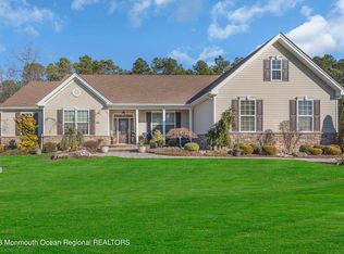 41 Aidan Ln, Jackson, NJ 08527