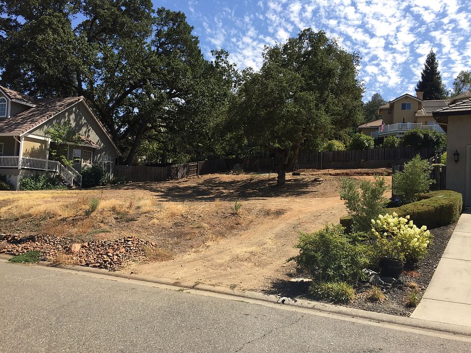 2nd image of 1166 Turquoise Way