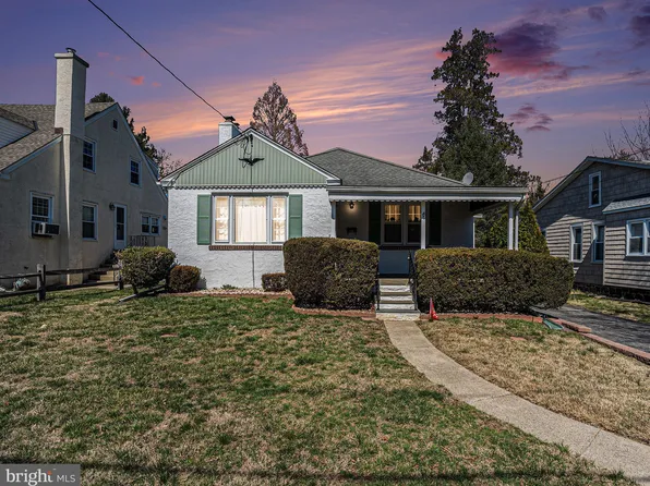 39 Grove Ave, Flourtown, PA 19031