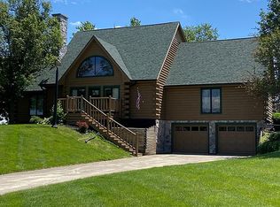 522 SW Mills St, Greenfield, IA 50849