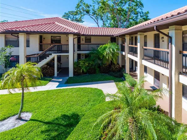 2213 HAMMOCK PINE BOULEVARD, CLEARWATER, FL 33761