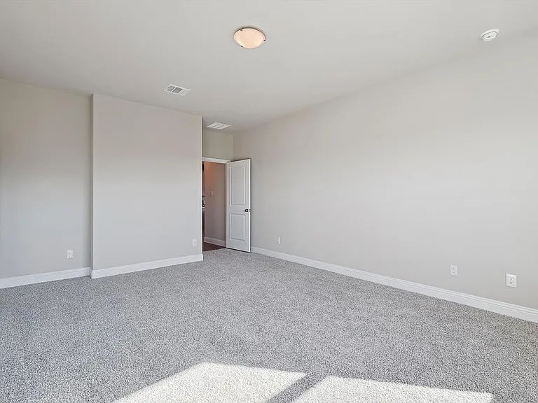405 Portina Dr — Photo 10