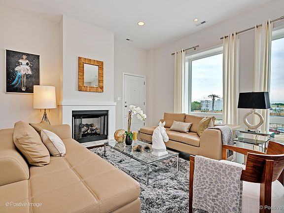 4th image of 6516 W Palmer St #2W