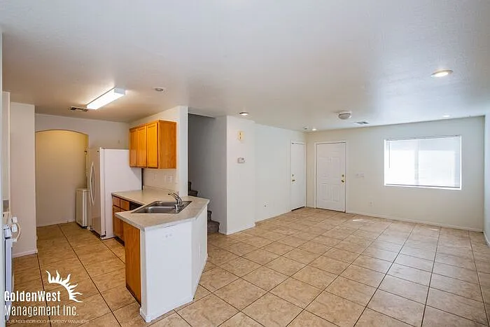 9943 Delicate Dew St — Photo 3