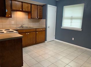 9401 Lew Cir, Little Rock, AR 72209