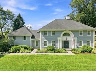 20 Hitching Post Ln, Chappaqua, NY 10514