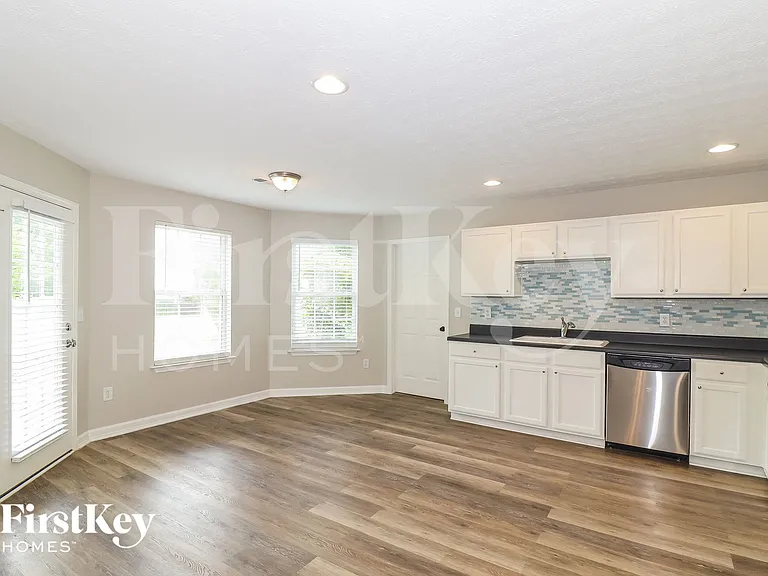 8335 River Hill Commons Dr — Photo 6