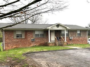 1015 W Parkway Ave, Knoxville, TN 37912