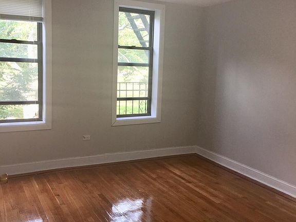 5th image of 8602 Park Ln S #B5