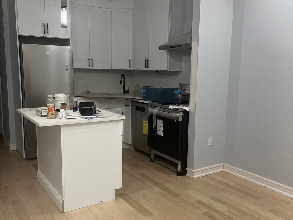 1st image of 183 W 5th St #3