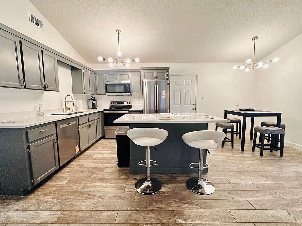 1st image of 238 Indian Oaks Dr