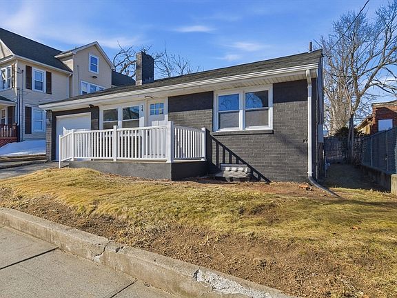 3rd image of 34 Elsie St