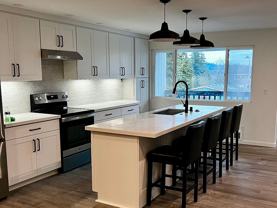Kitchen and Island