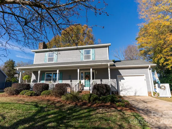 702 Pierce Ave, Mount Holly, NC 28120