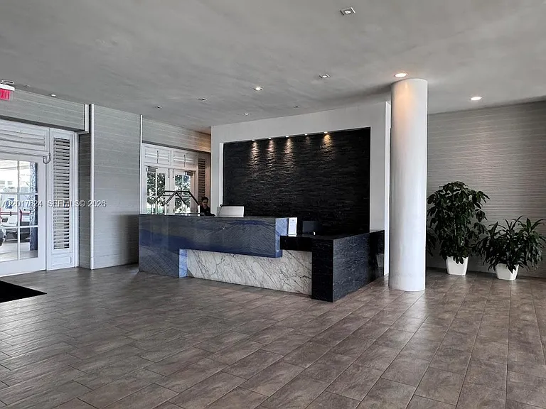 800 West Ave #441 — Photo 3