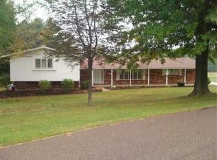 3245 Foothill Dr SE, New Philadelphia, OH