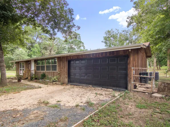 158 Road 2702, Cleveland, TX 77327