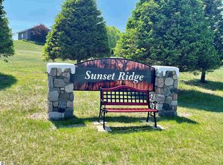 Sunset Rdg UNIT 9, Charlevoix, MI 49720