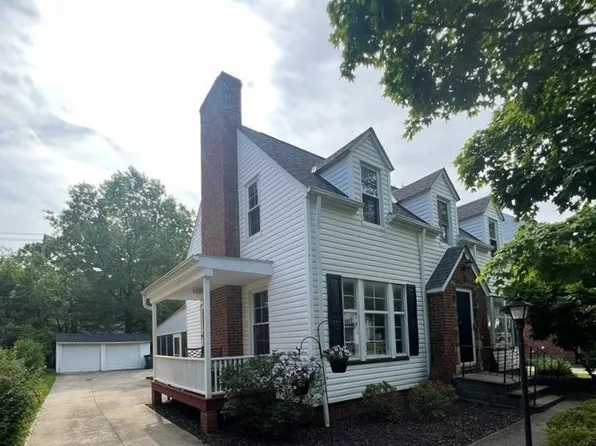 1561 Maywood Rd, South Euclid, OH 44121