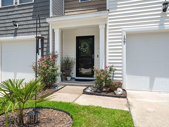 3rd image of 127 Cozy Nest Way
