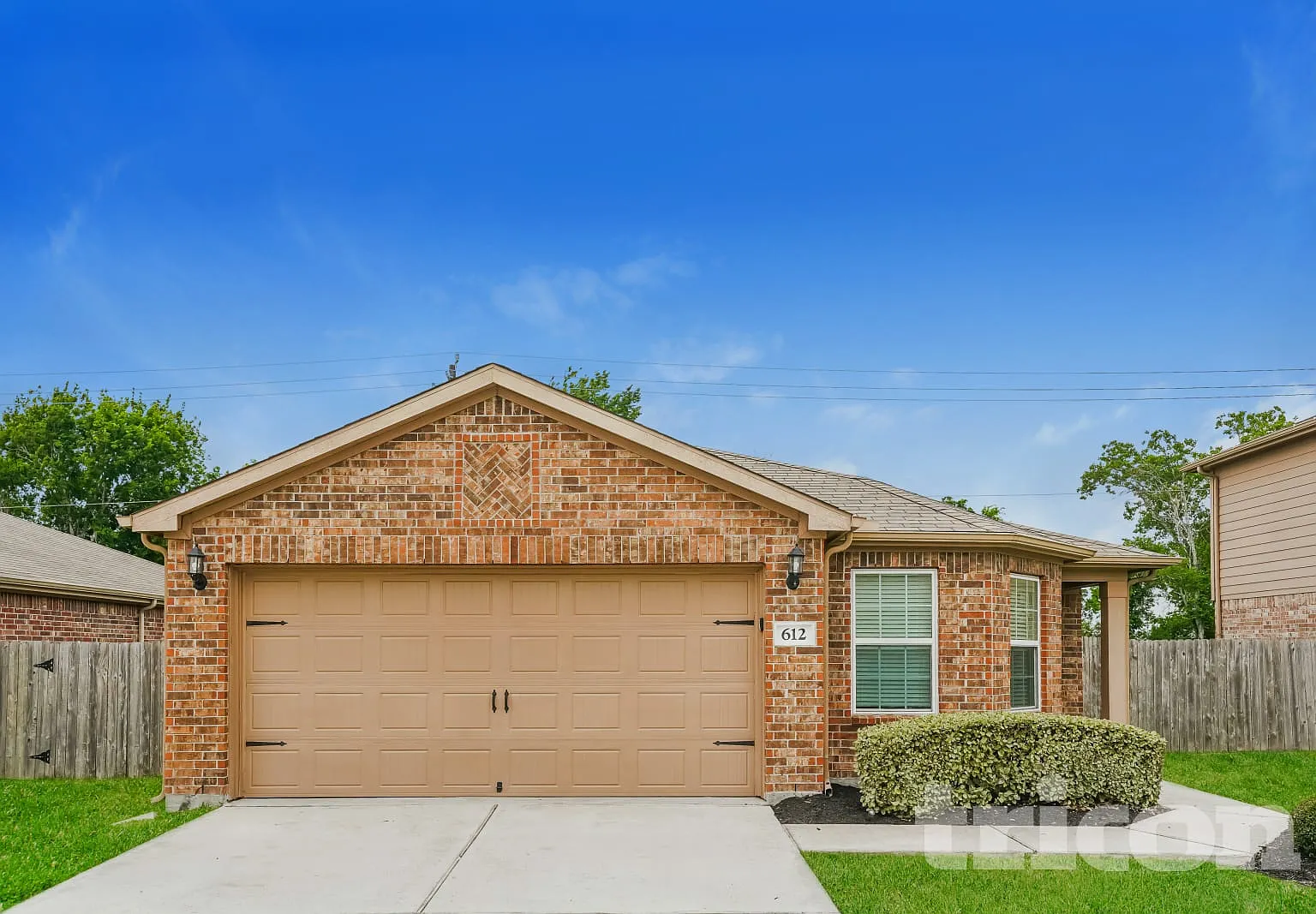 612 Totem Trail Drive La Marque TX — Photo 1