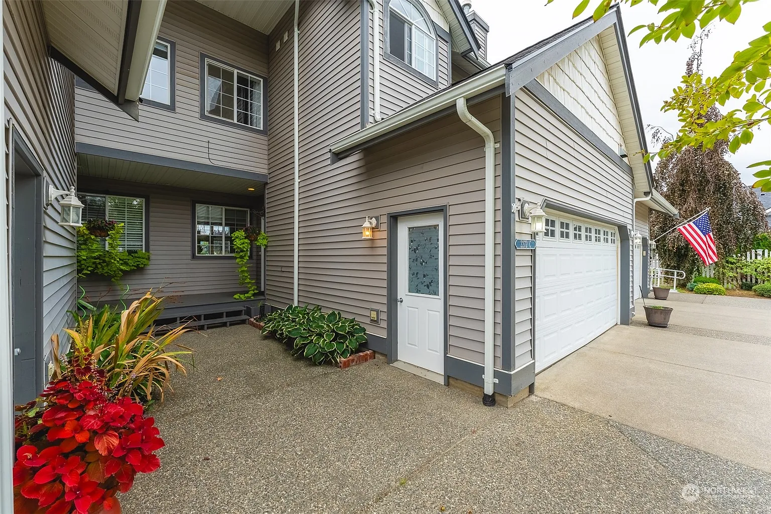 2272 James Circle #C photo 1